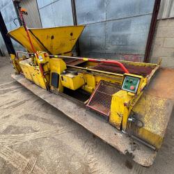 BRISTOWES M95 15' CHIP SPREADER