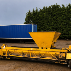 BENFORD 14' CHIP SPREADER