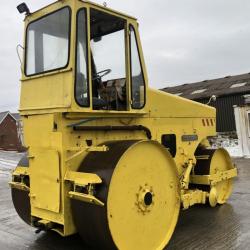 WALLIS & STEEVENS 3-PIN DEADWEIGHT ROLLER