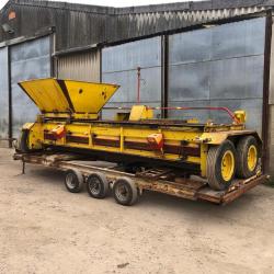 BRISTOWES M95 16' CHIP SPREADER