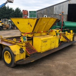 BRISTOWES M95 16' CHIP SPREADER