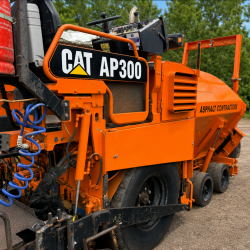 CATERPILLAR AP300