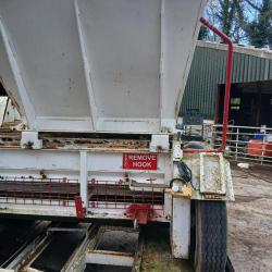 BRISTOWES M95 14' CHIP SPREADER