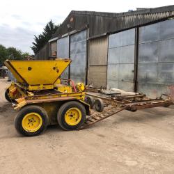 BRISTOWES M95 16' CHIP SPREADER