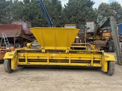 BRISTOWES M95 15' CHIP SPREADER